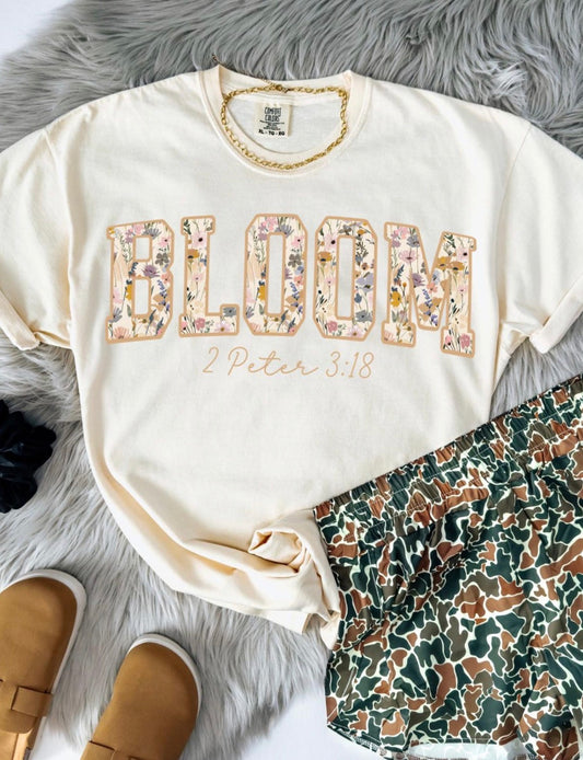 Bloom Comfort Color Tee🌼 (Ivory)